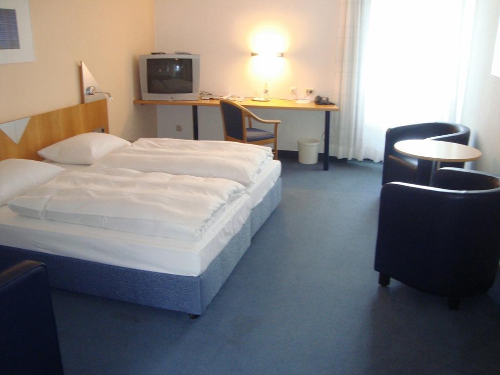 Prima Hotel Havelland Groß Kreutz Habitación foto